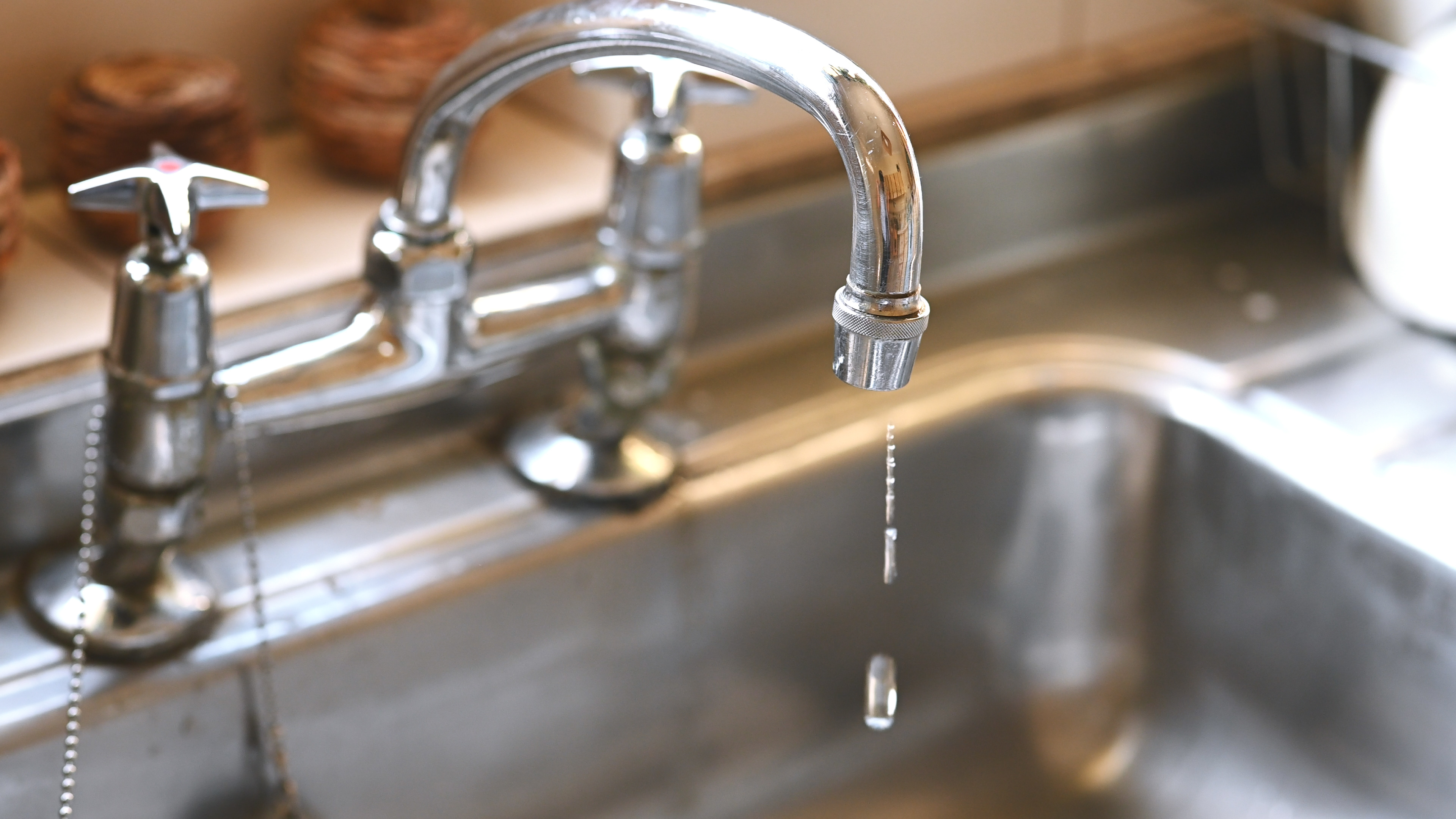leaky faucet repair colton ca
