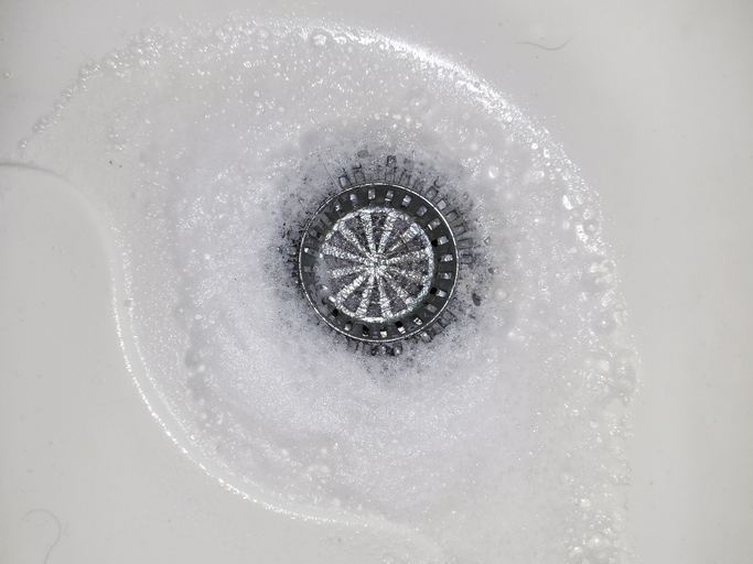 Effective and Safe Ways to Use a Plunger to Clear Clogged Drains